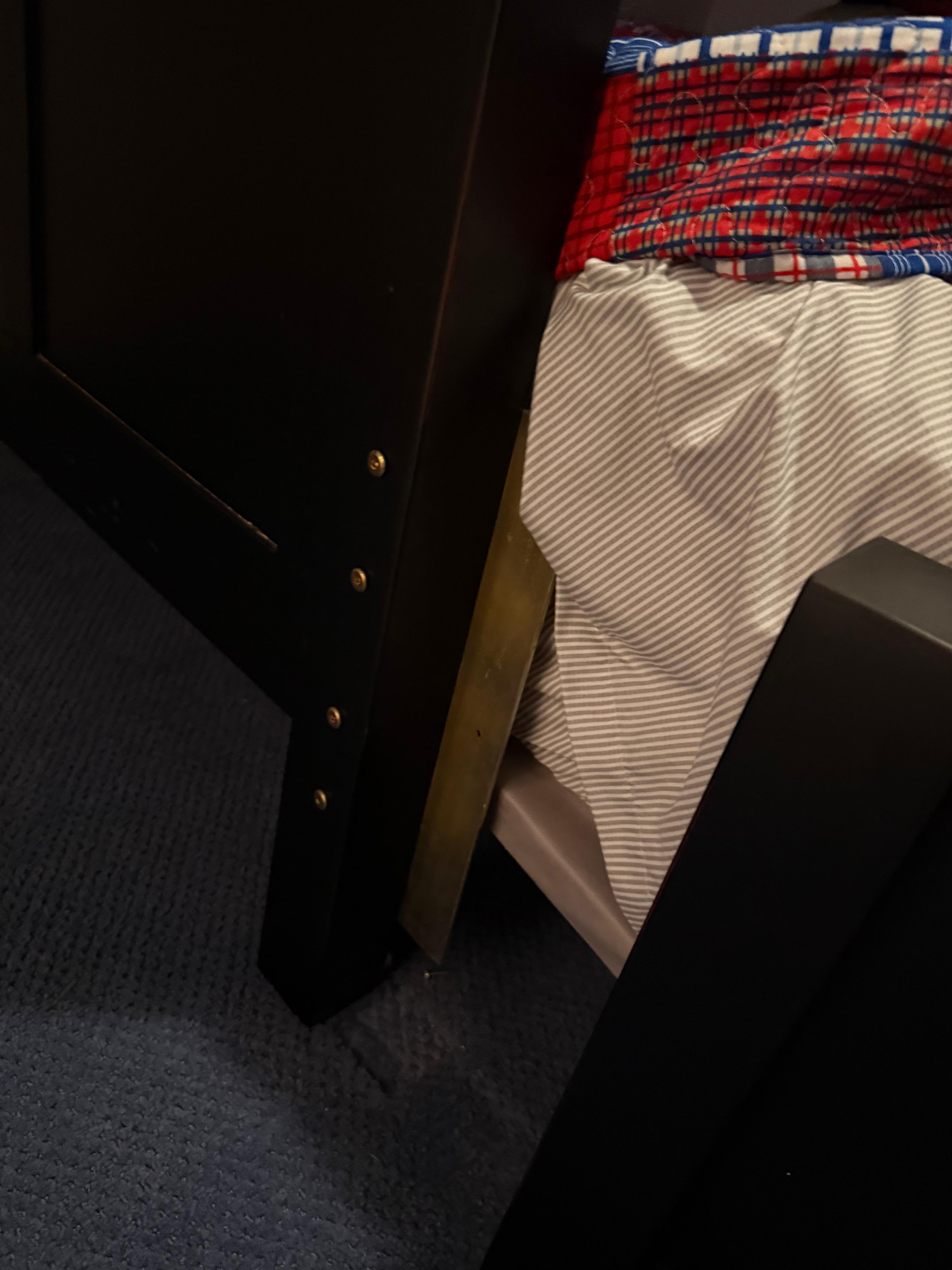 Bunk bed broken. Safety hazard.