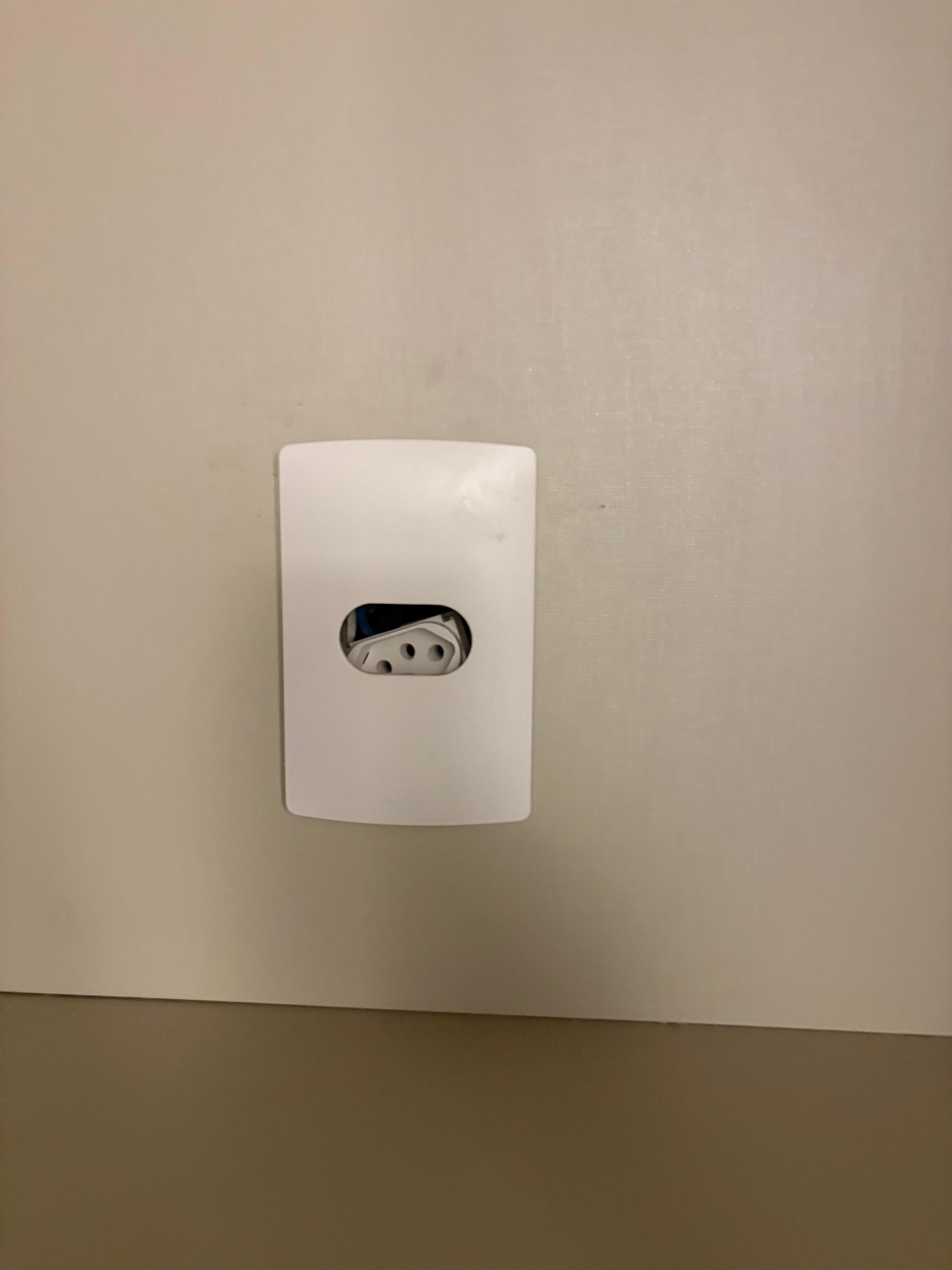 Chipped dirty toilet 