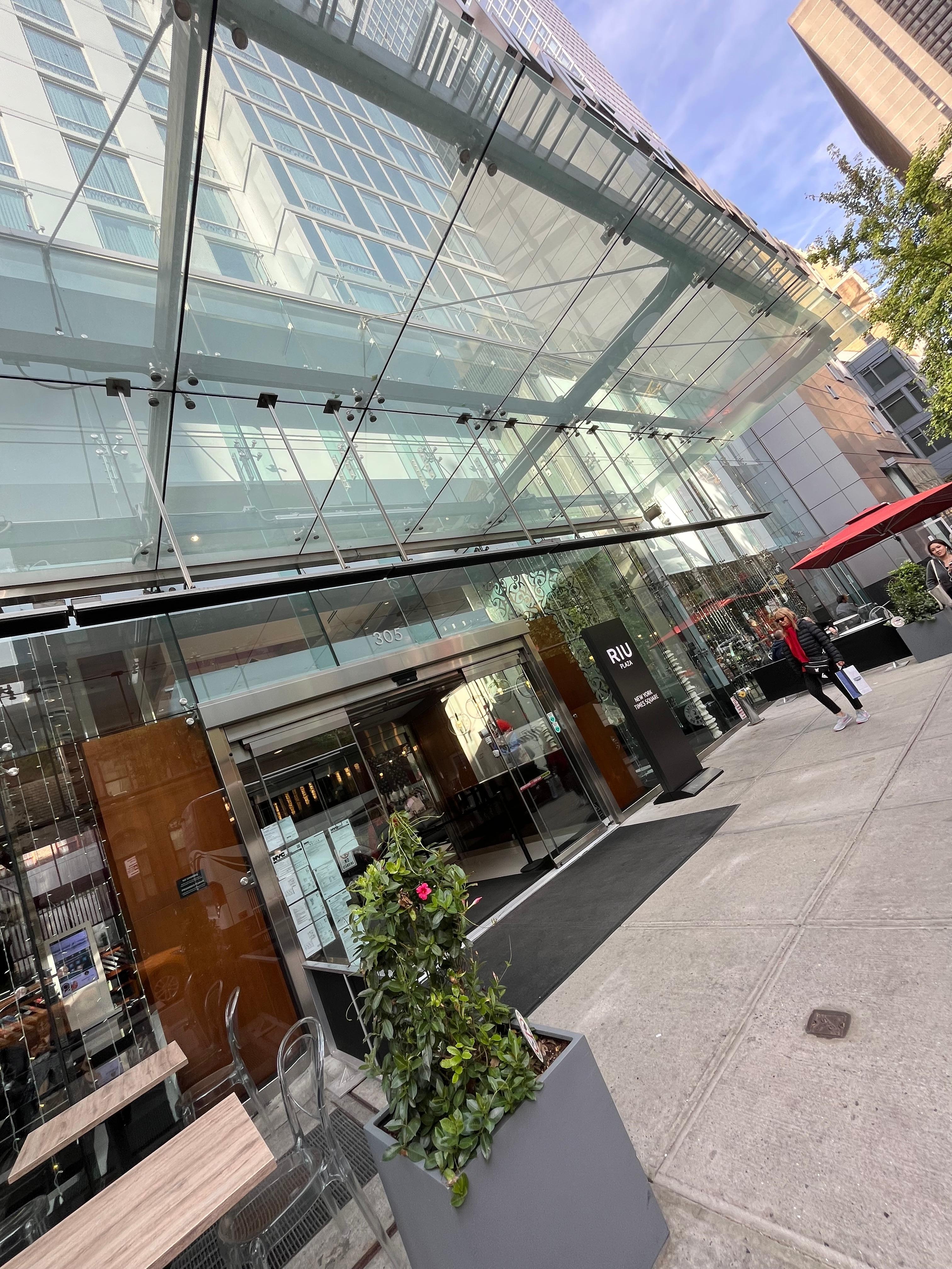 Hotel RIU lobby entrance.