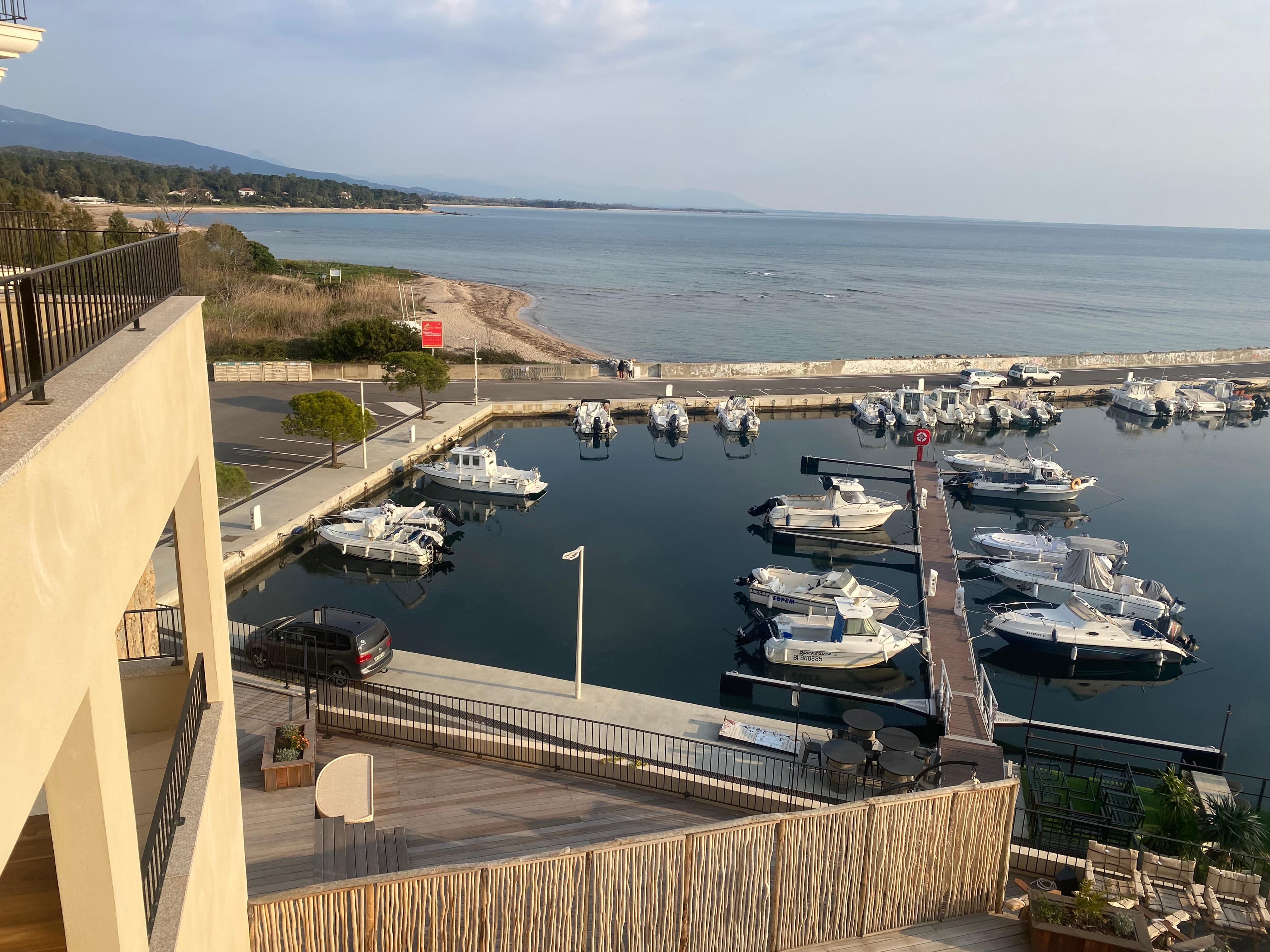 Le port vue du balcon de la chambre