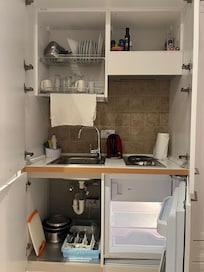 complete with kitchen 😊