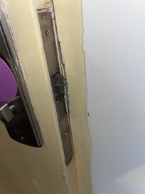 Room door lock condition