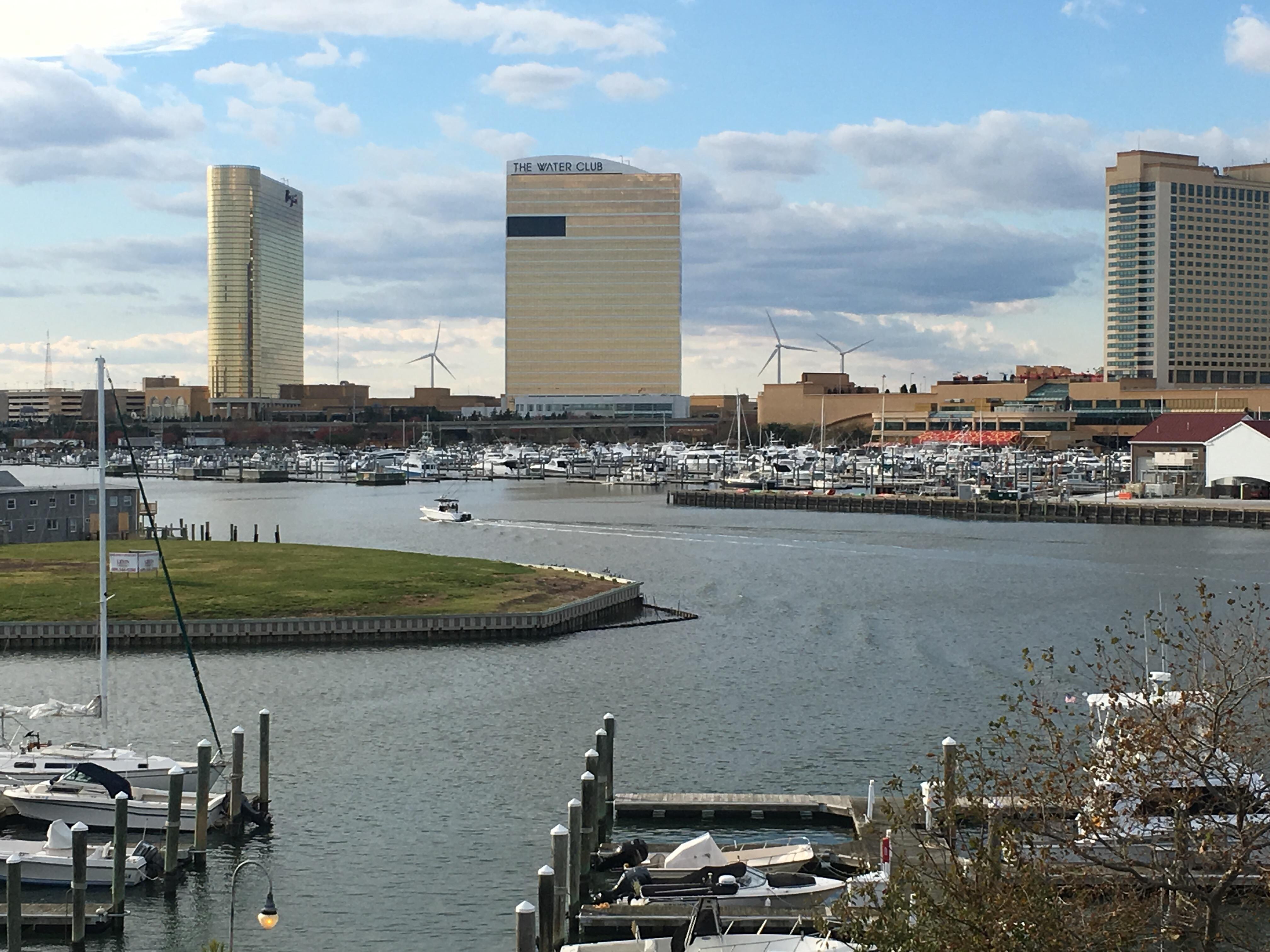 Flagship AllSuites, a fantaSea Resort (Atlantic City, USA) Expedia