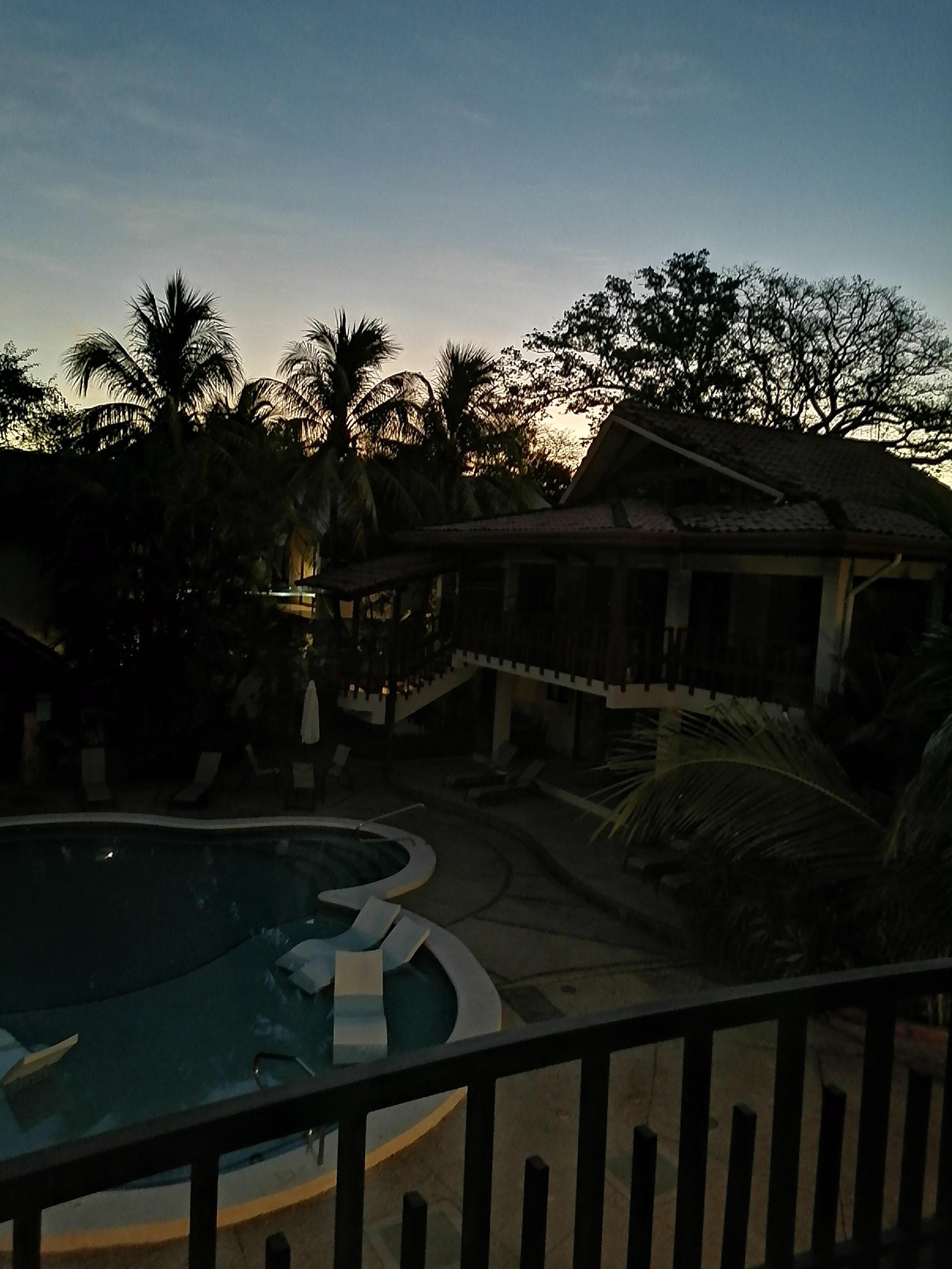 Amaneciendo