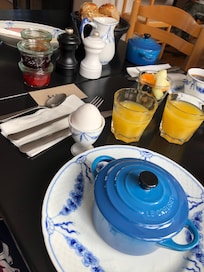 Morgengrød med æblekompot