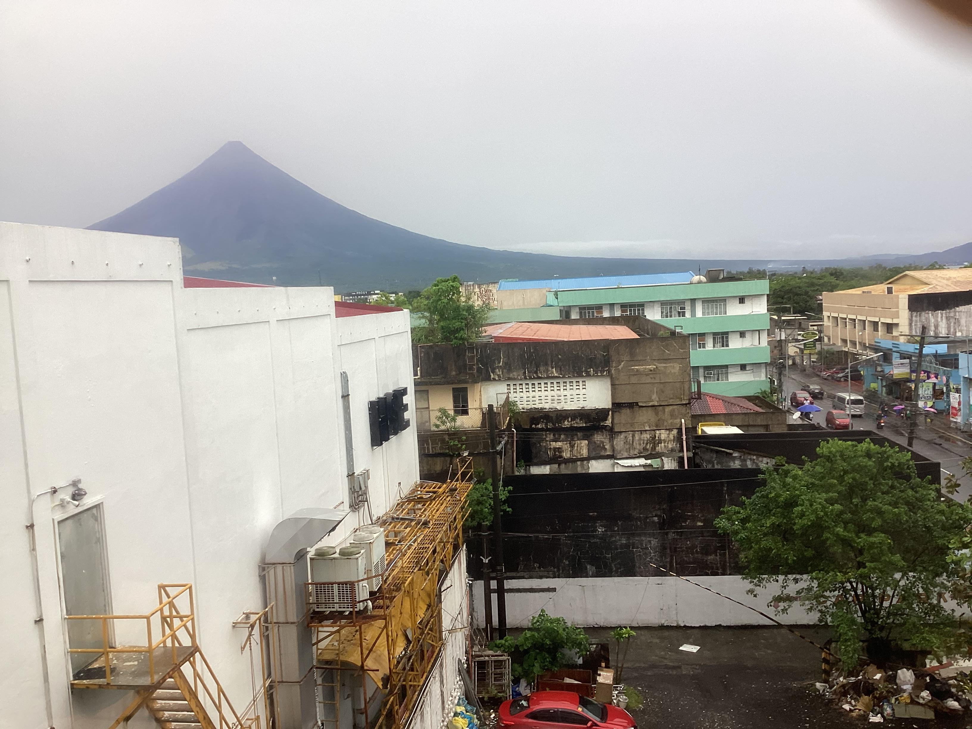 Mayon volcano 