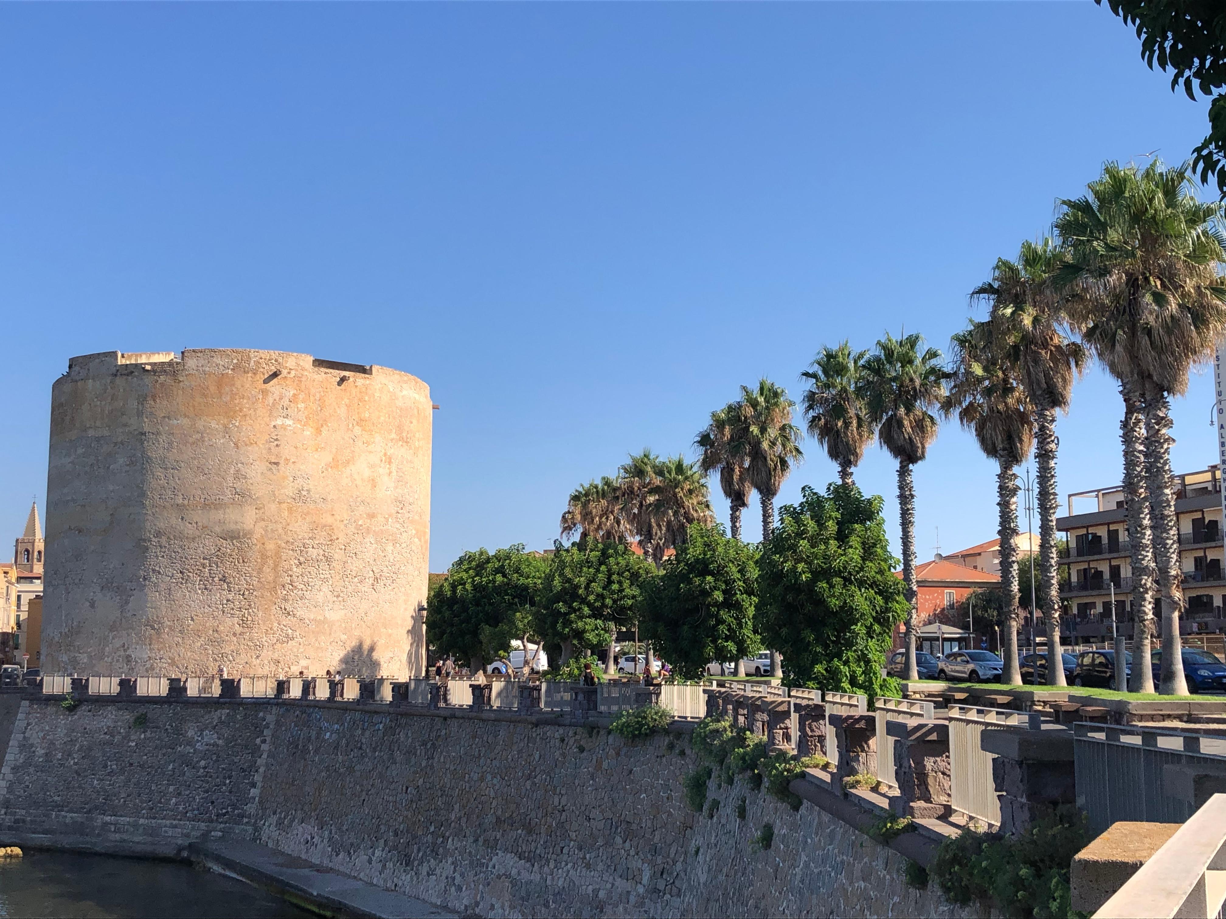 Sul lungomare Dante