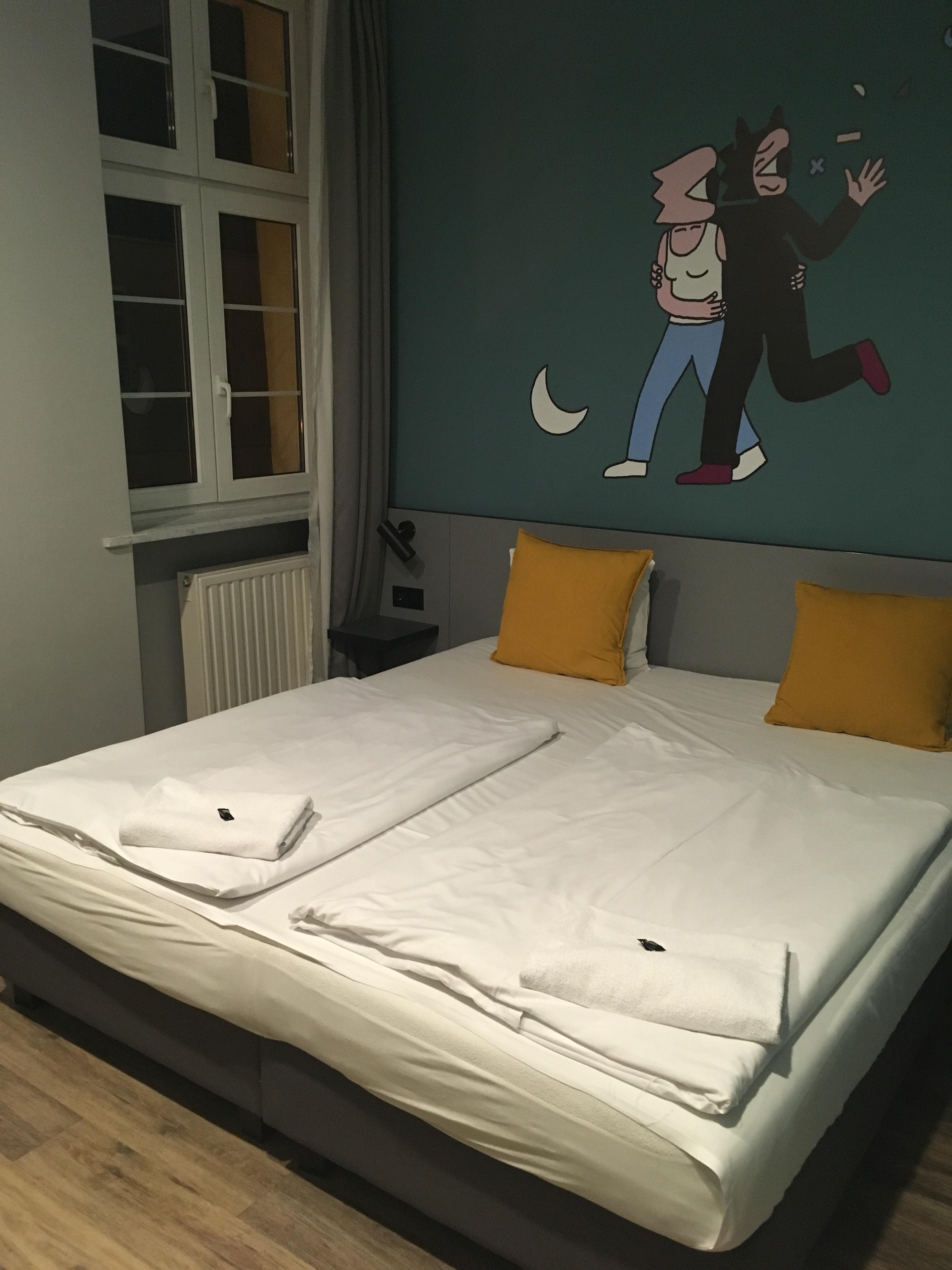 Nice, clear room