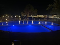 Pool am Abend