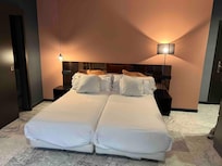 Cama