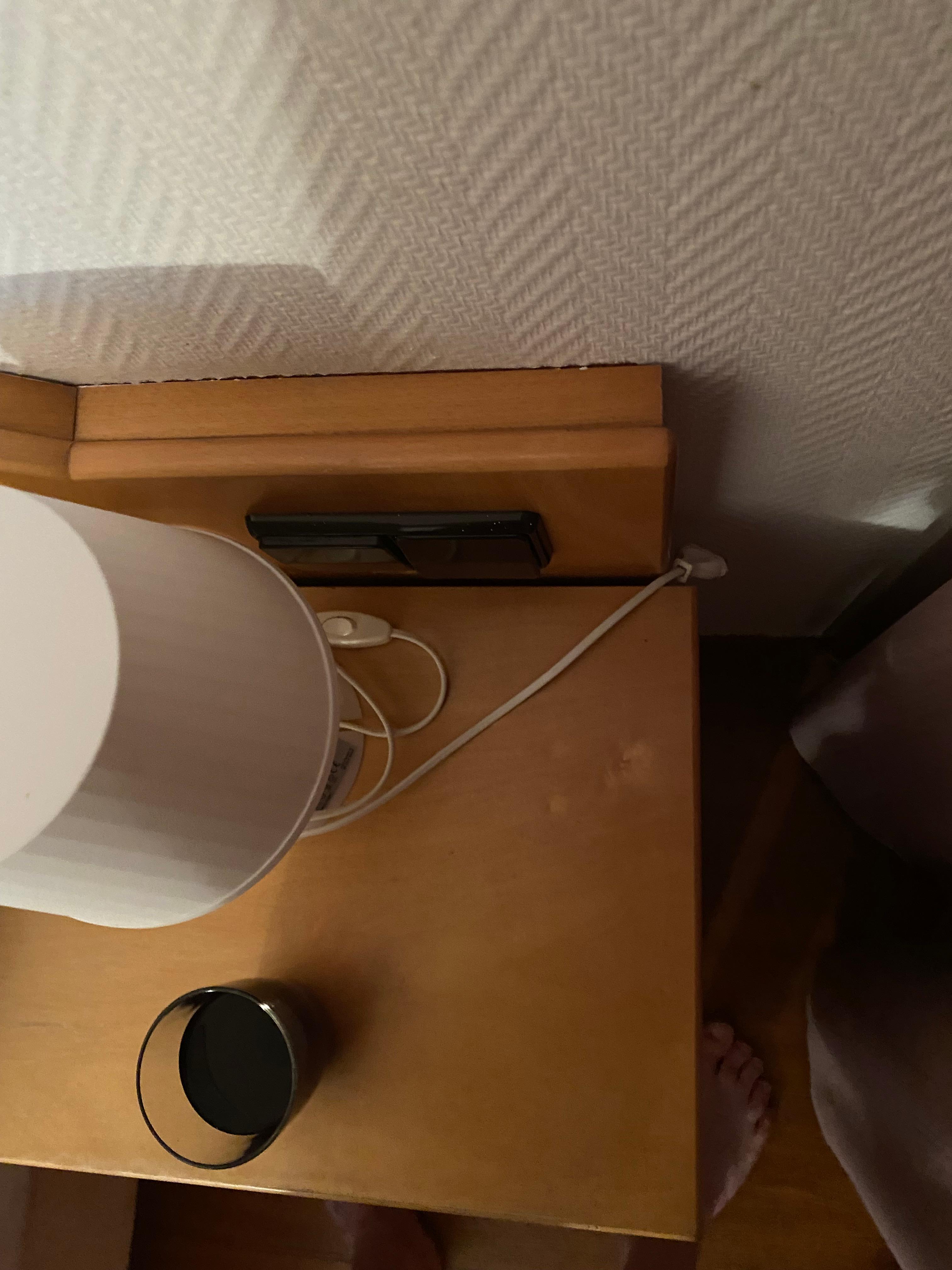 Both bedside lamps were not plugged in. 