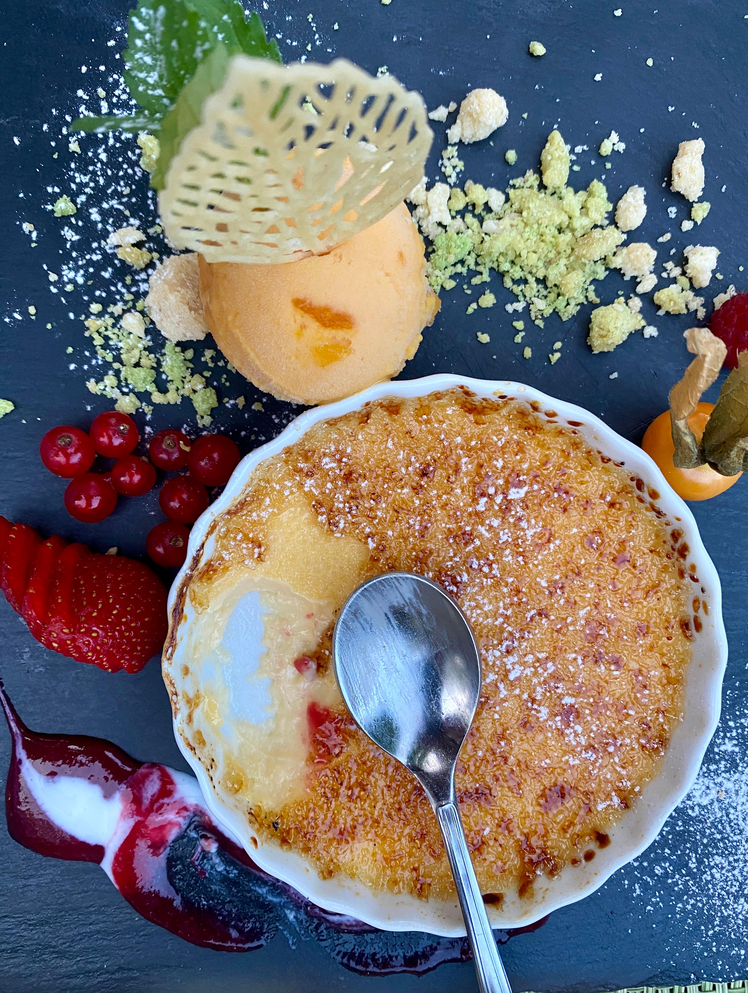 Ausgezeichnete Crème brulée