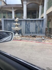 Off putting decor , just random placement