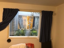 Blick aus dem Fenster - ins Nachbarzimmer