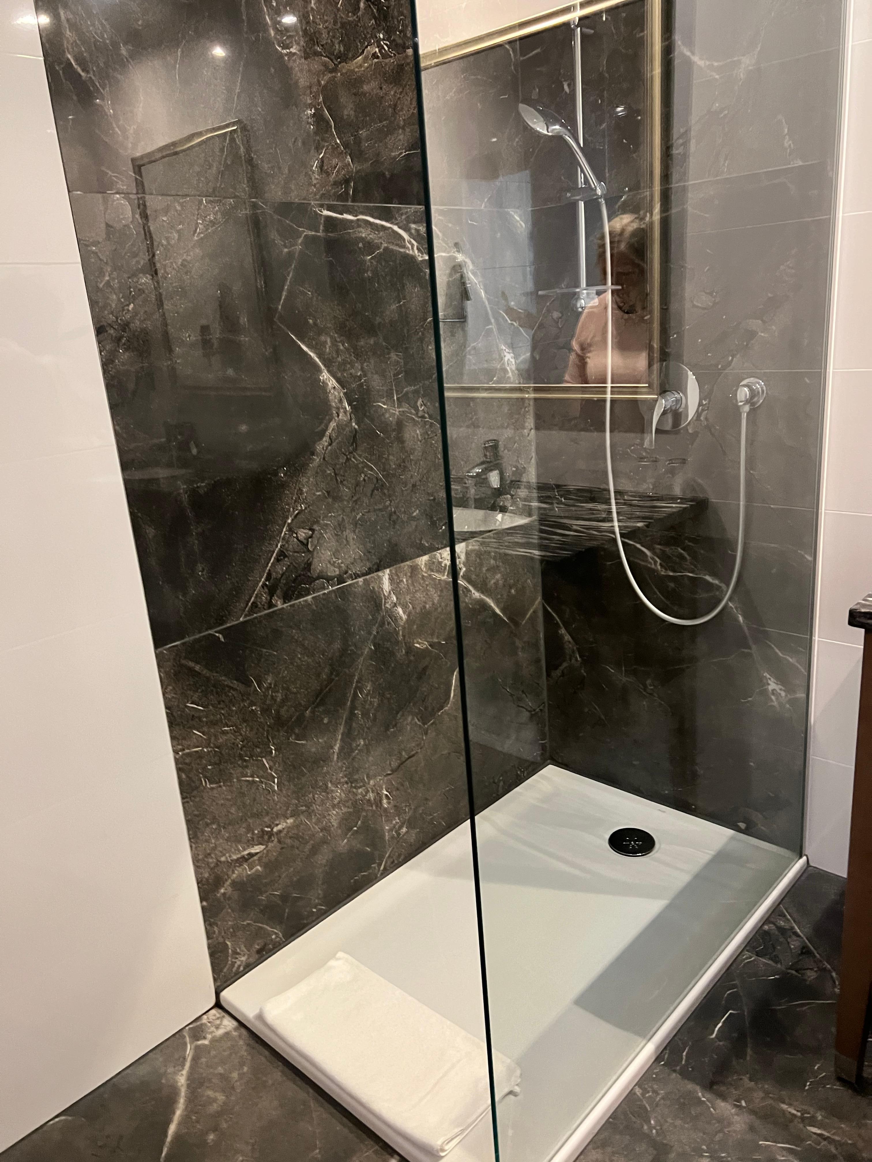 Modern Shower