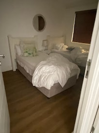Previous occupants uncleaned bedroom