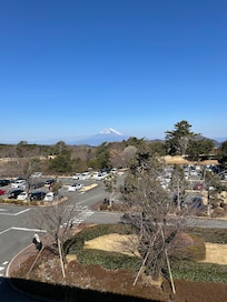 Great views of Mt Fuji…minus the parking lot. They really should have planned the layout better.