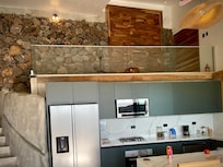 Fully furnished Italian kitchen.