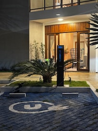 Energy Car station. Recarga de carros elétricos.