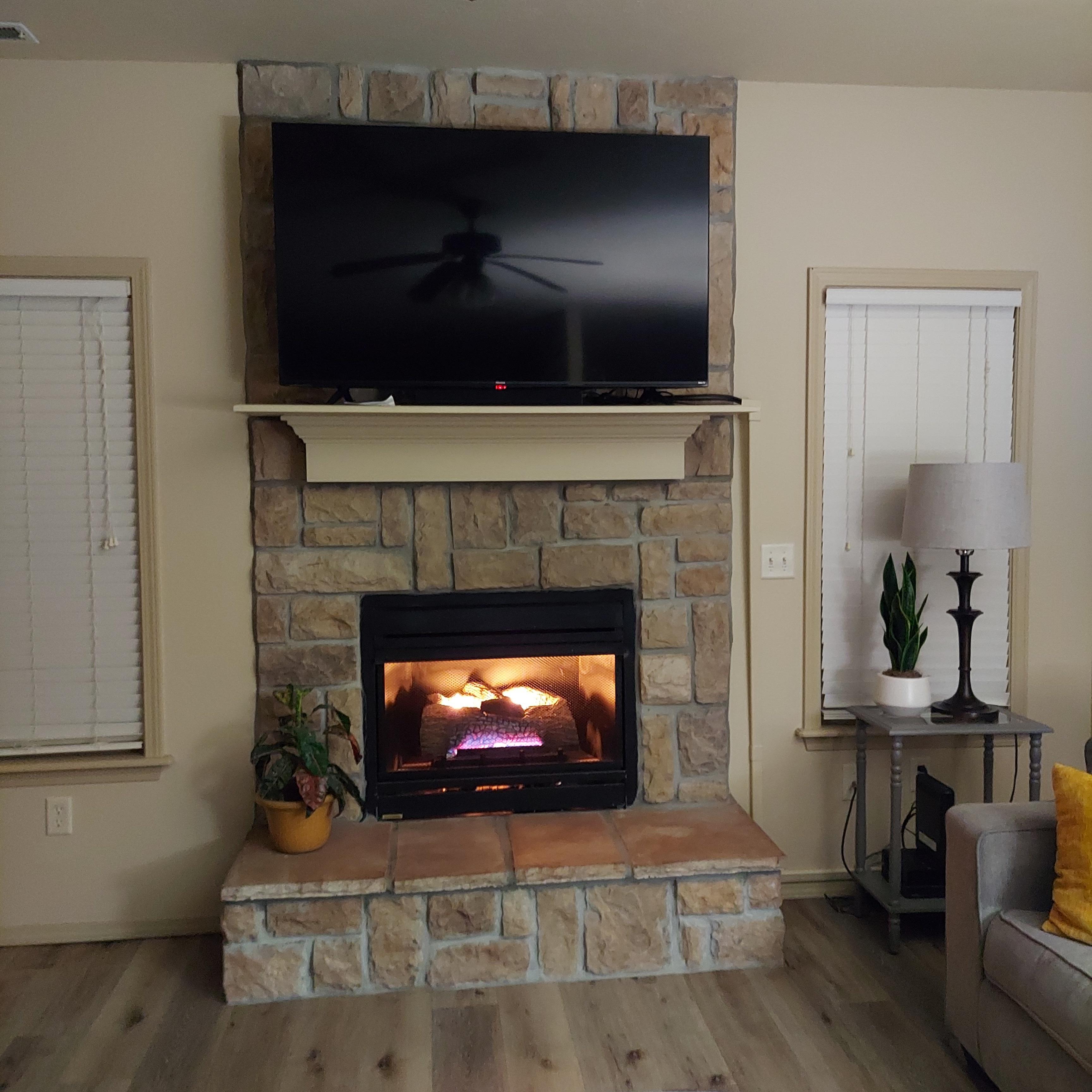 Gas fireplace