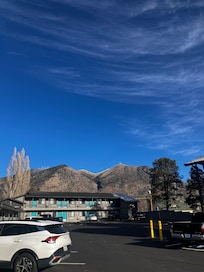 冬は、夜冷えますが朝の辺りの景色は素晴らしいです。