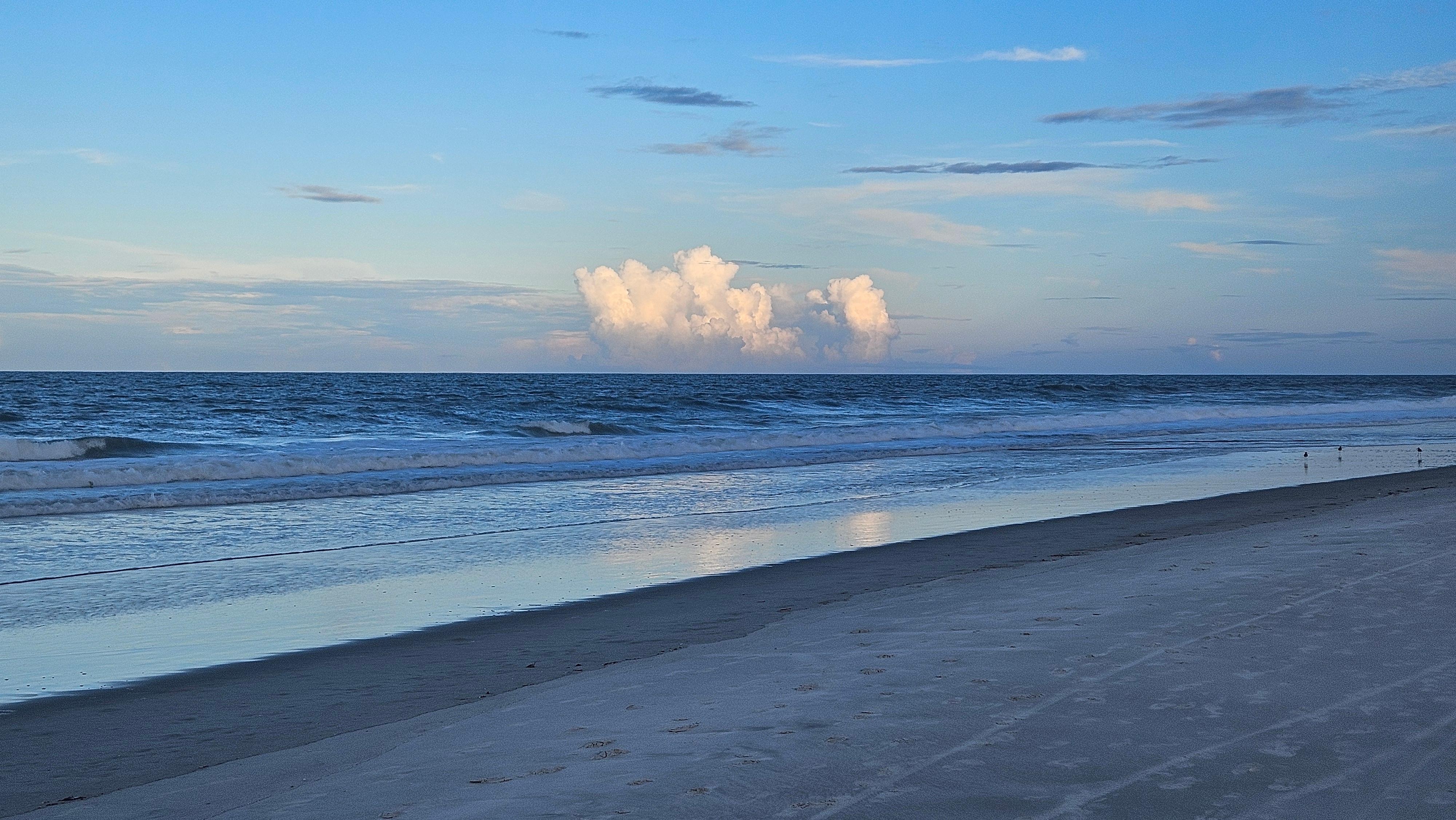 Beautiful beach. Quiet, remote area to enjoy