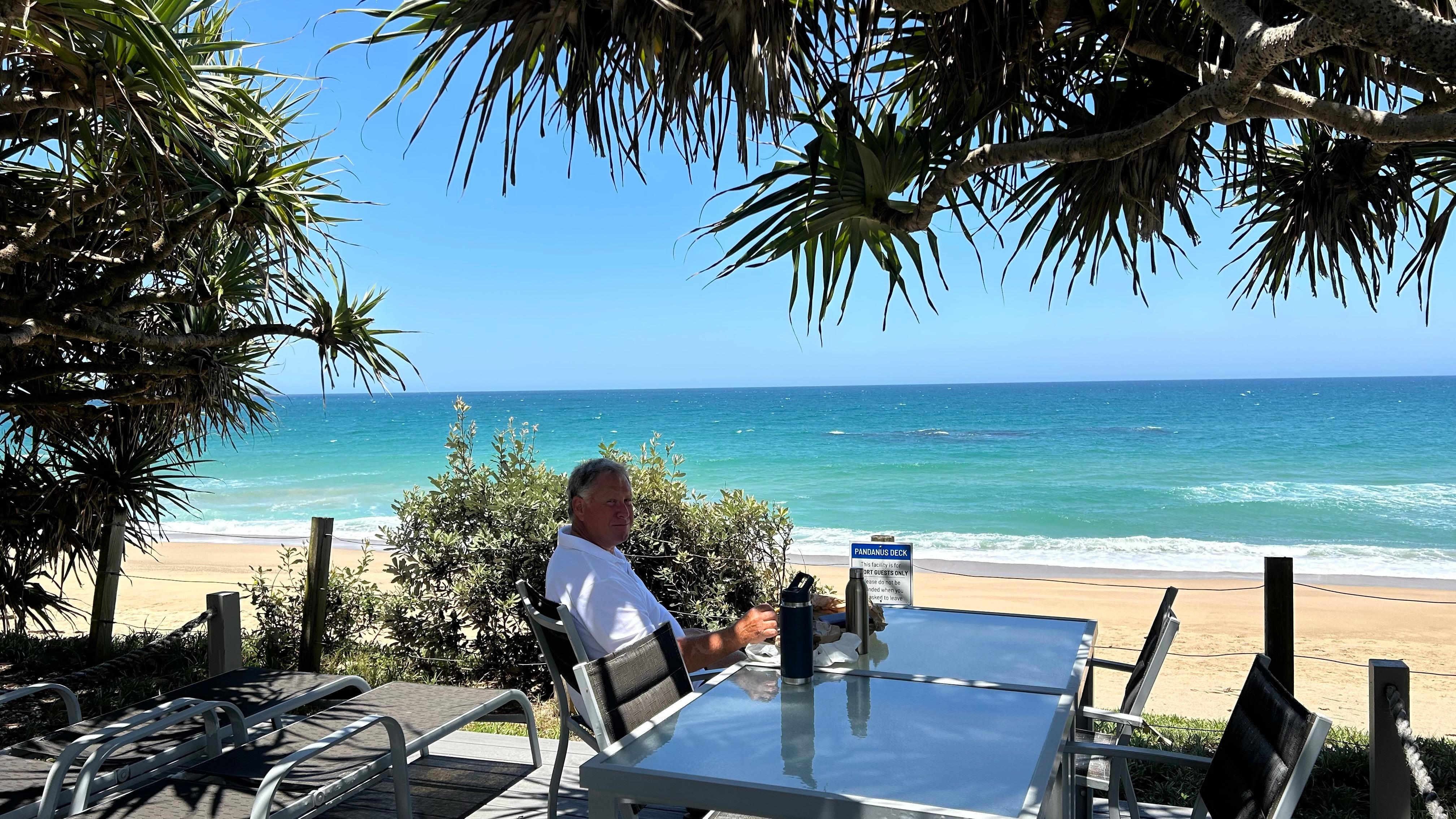 Relaxing lunch on the beach