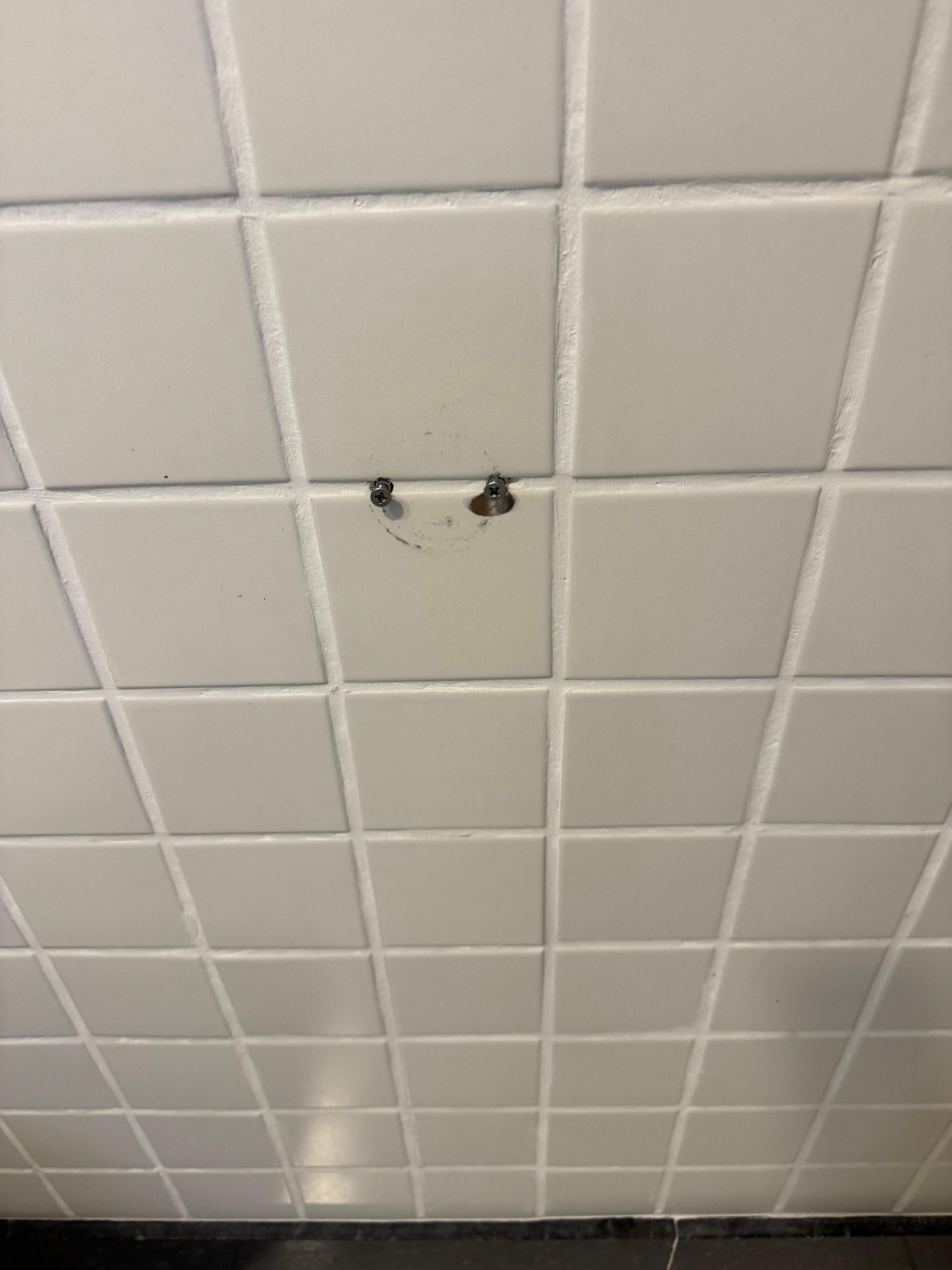 Porta papel  inesistente