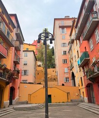 Place du Carret courtyard