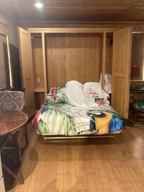 We were surprised/scared that someone else had literally been sleeping in the bed we were supposed to and had apparently just missed them as the bathroom seemed a little steamy. We didn’t know if someone random had come in or a double booking