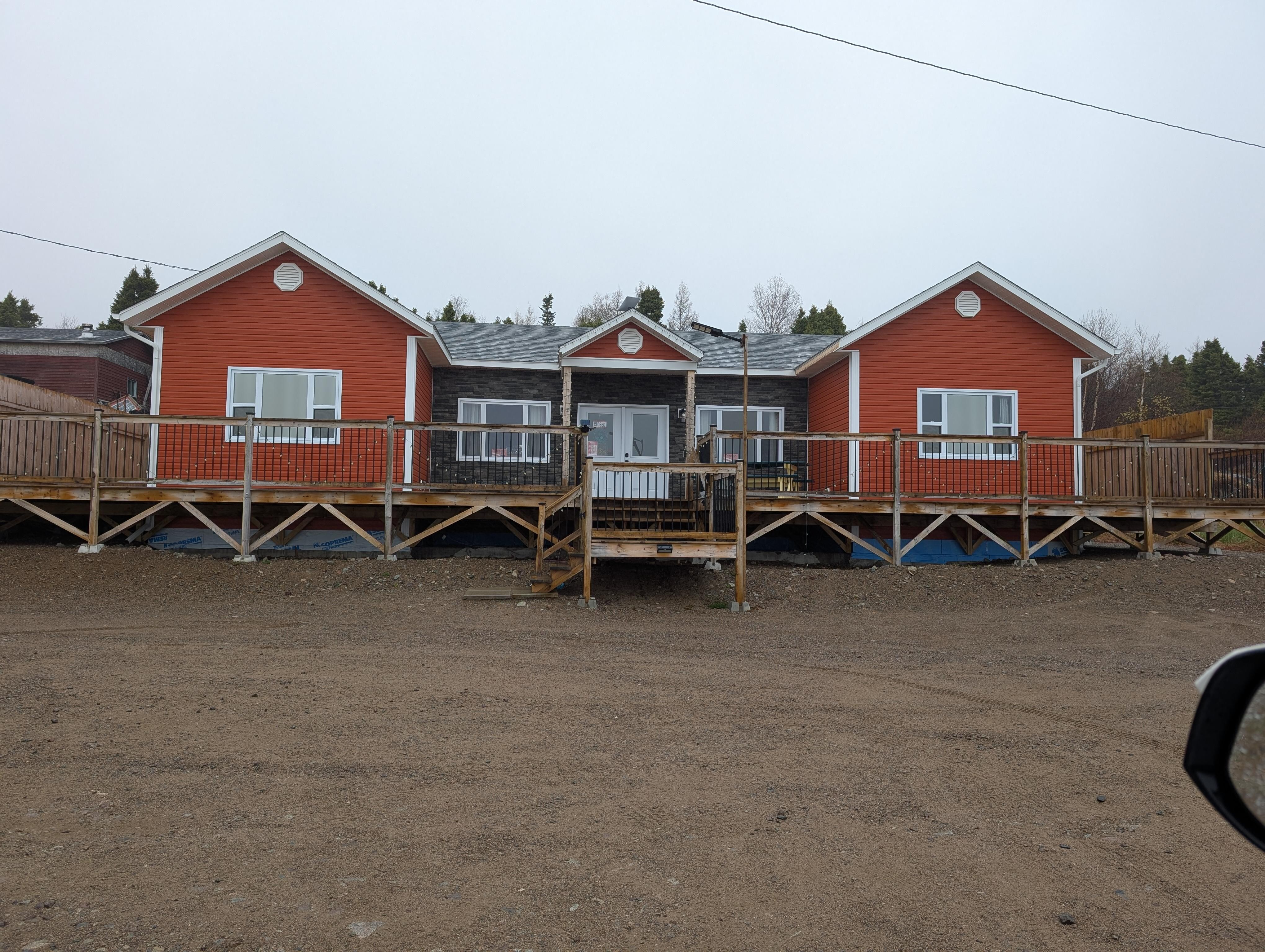 Two suites on either side of a restaurant 