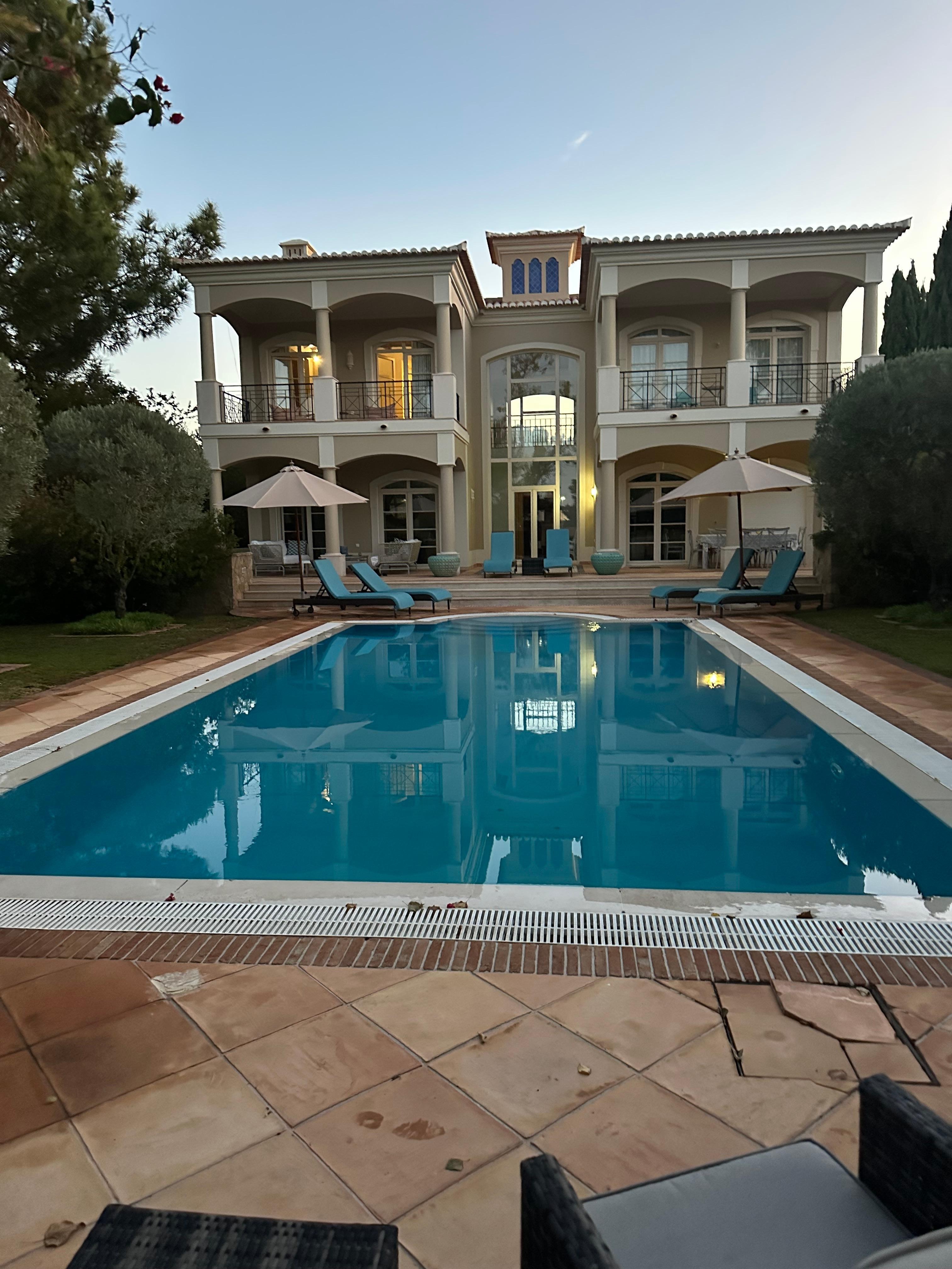 Perfect for an early morning swim as the sun rises 