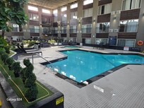 Pool/hot tub area