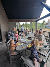 Enjoying a fresh air breakfast!