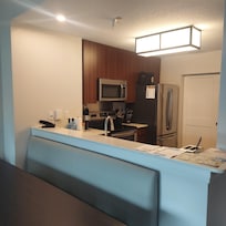 Kitchen
Full laundry room behind door