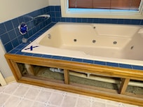 This is what the tub
looked like.