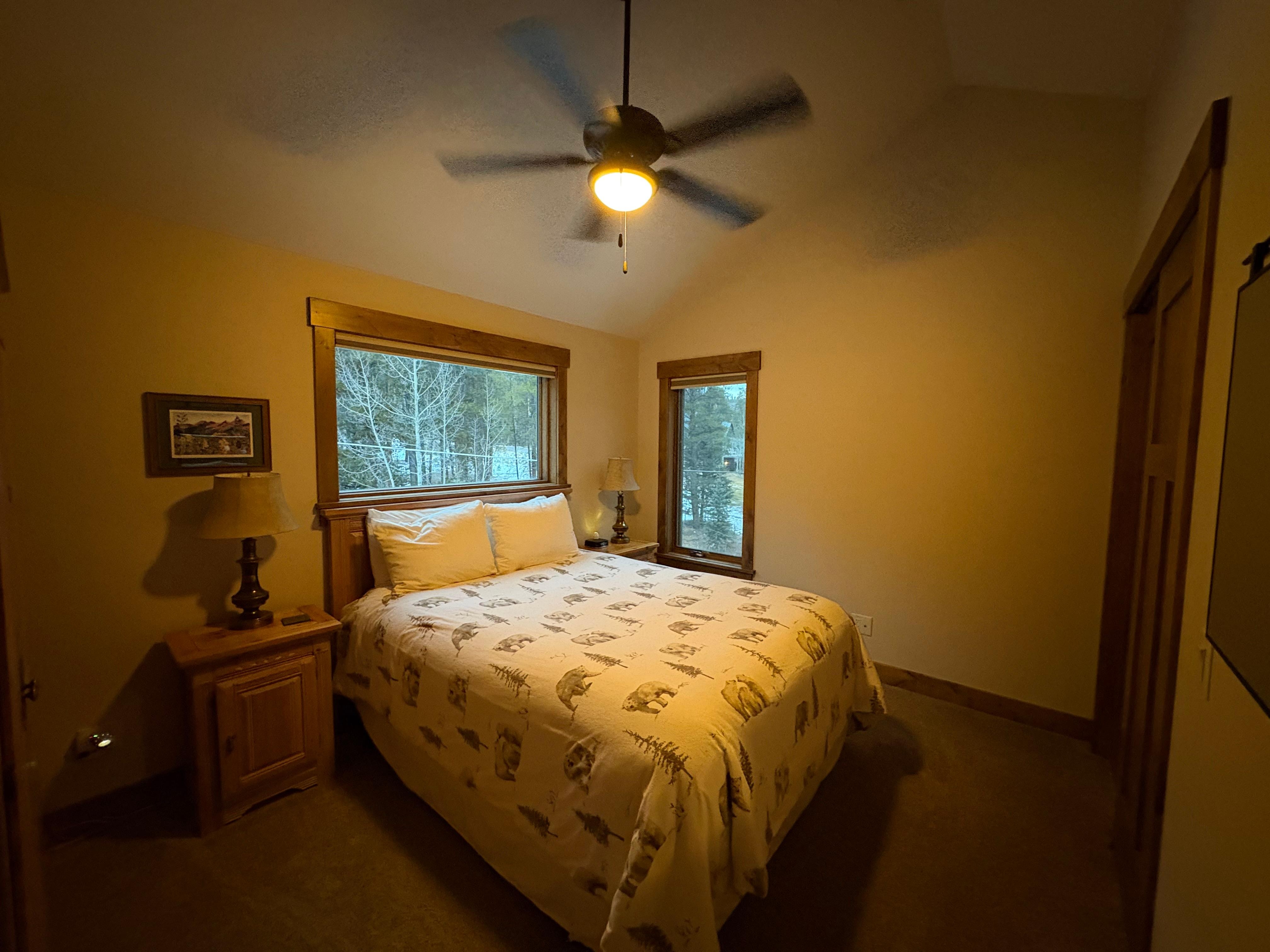 Other guest room across from master bedroom 