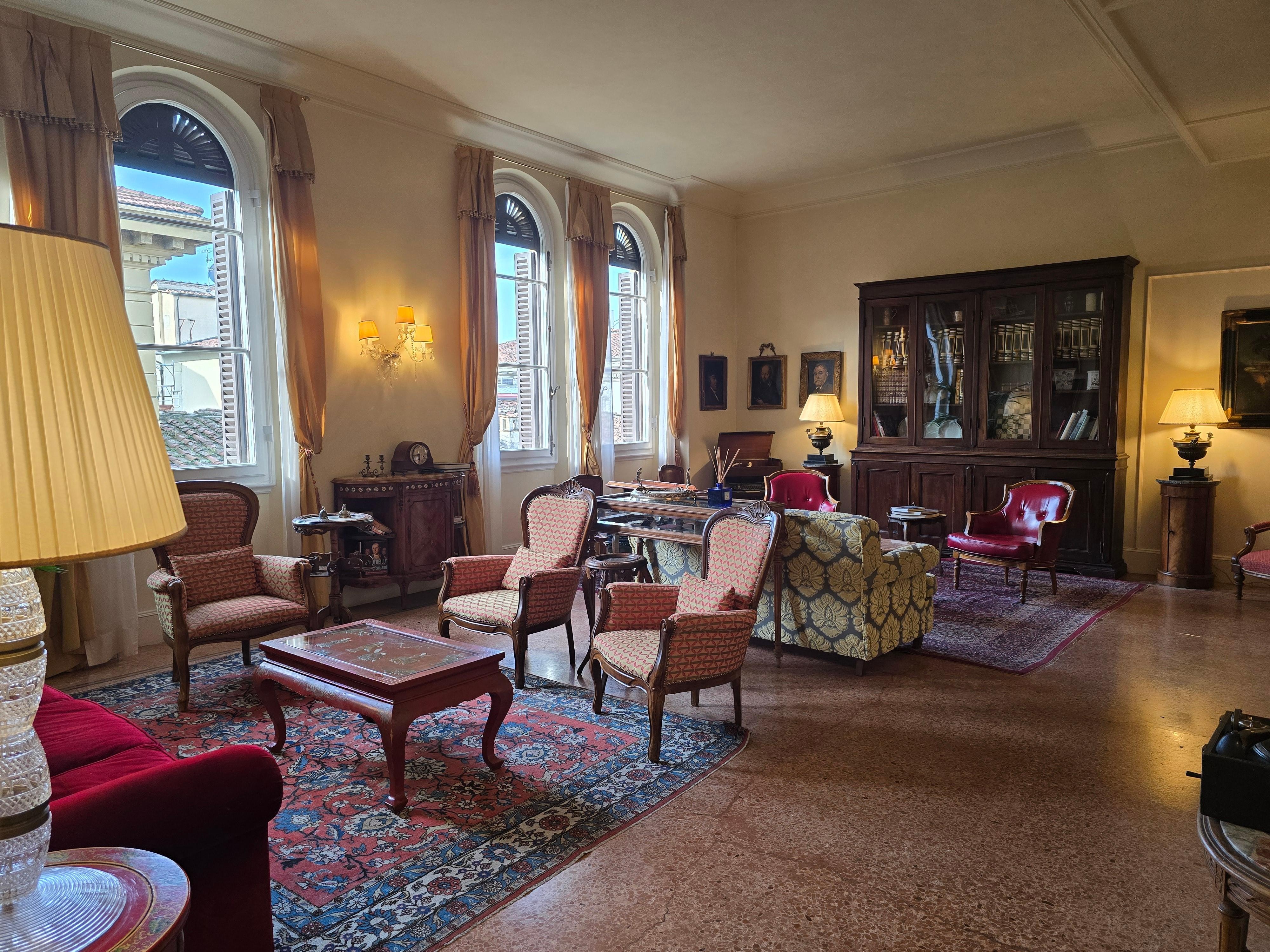 Relaxing area on Level 4 (Lobby level)