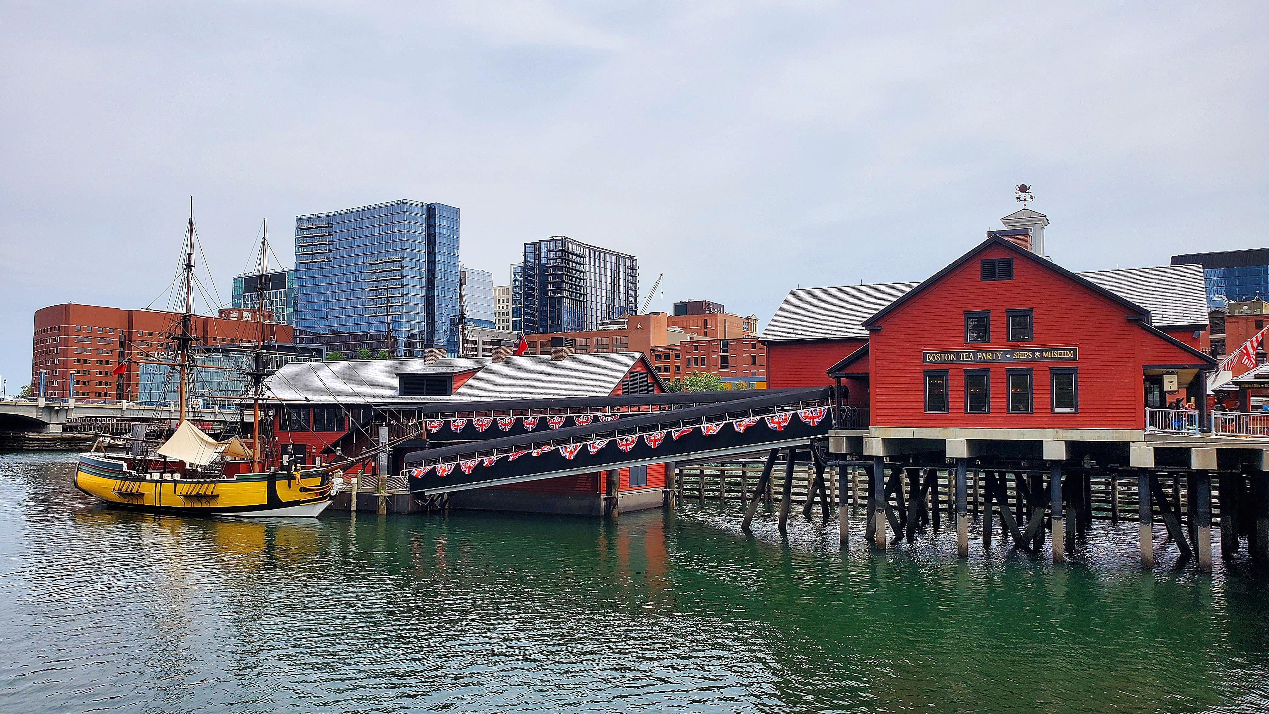 Boston tea party experience within walking distance 