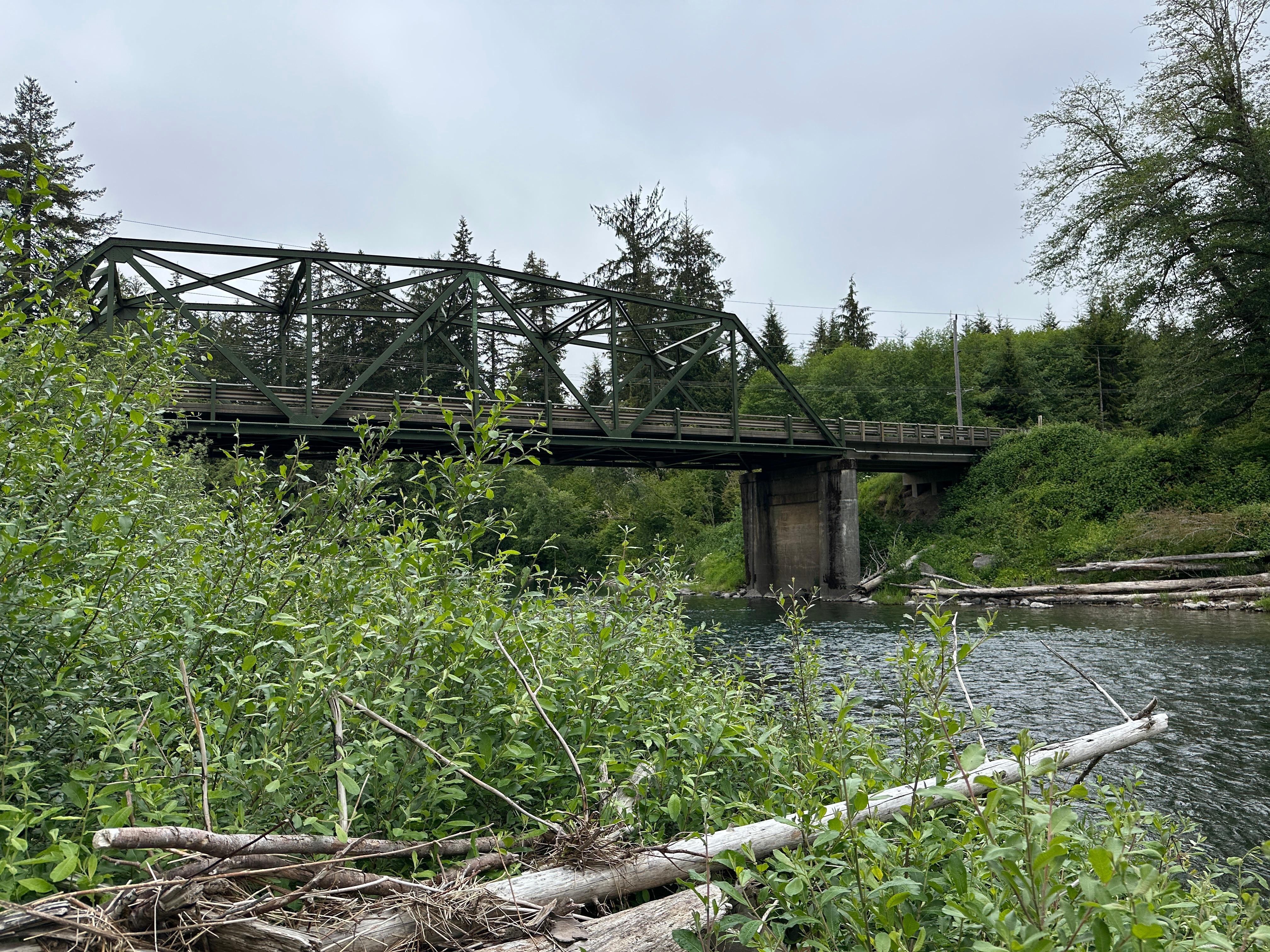 Sol Duc River from jus behind cabin 