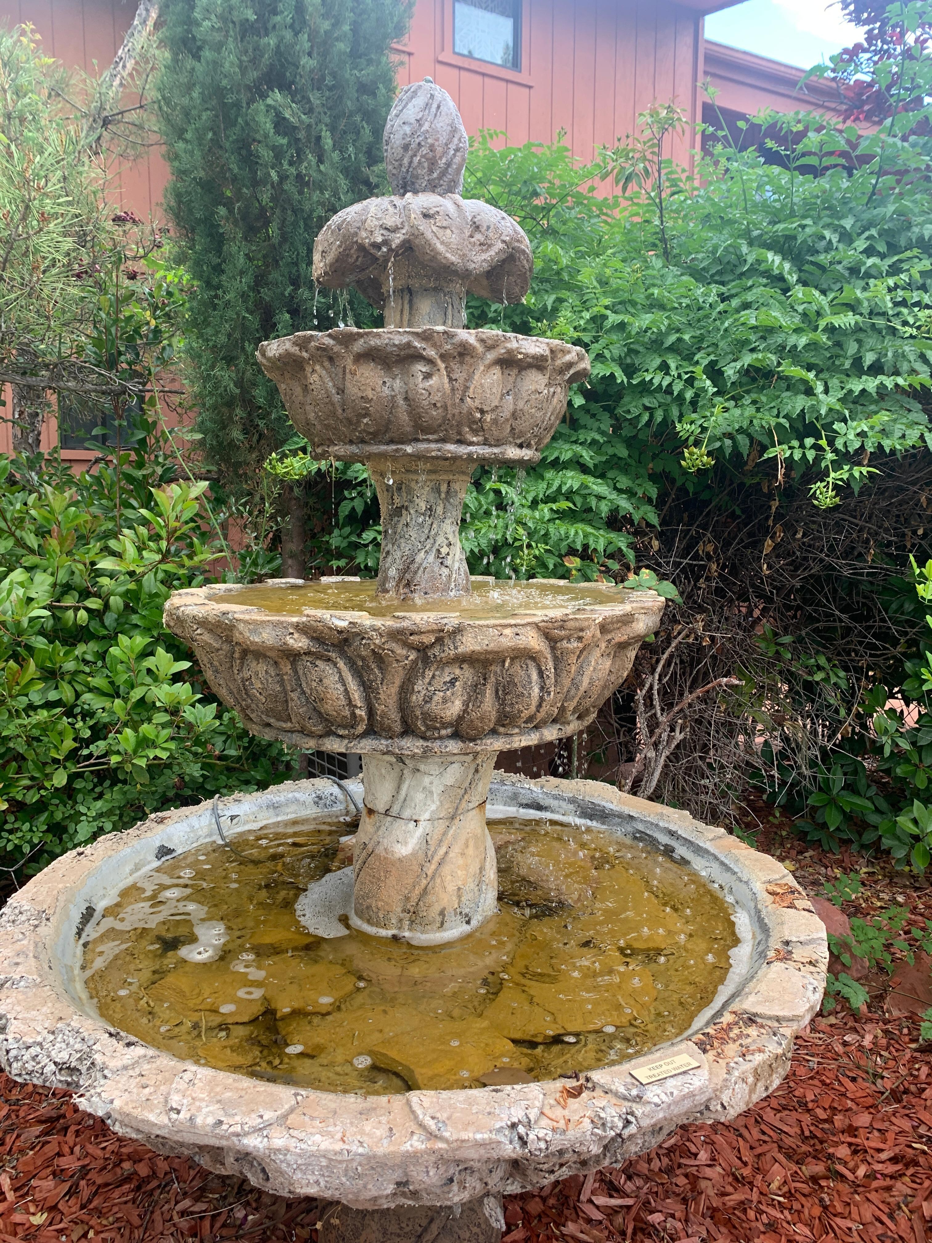 Relaxing vibes with the fountain.