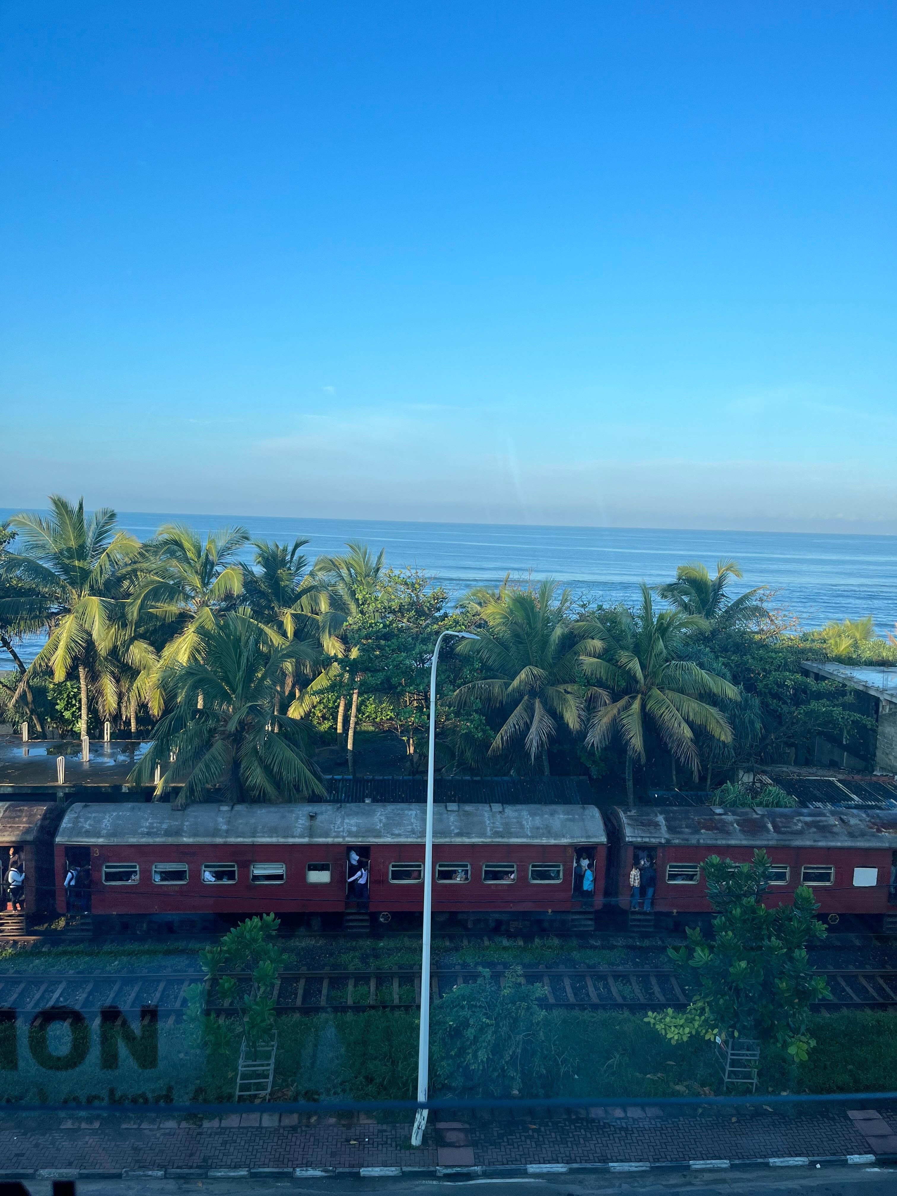 ホテルの窓からの景色