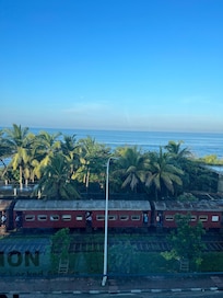 ホテルの窓からの景色