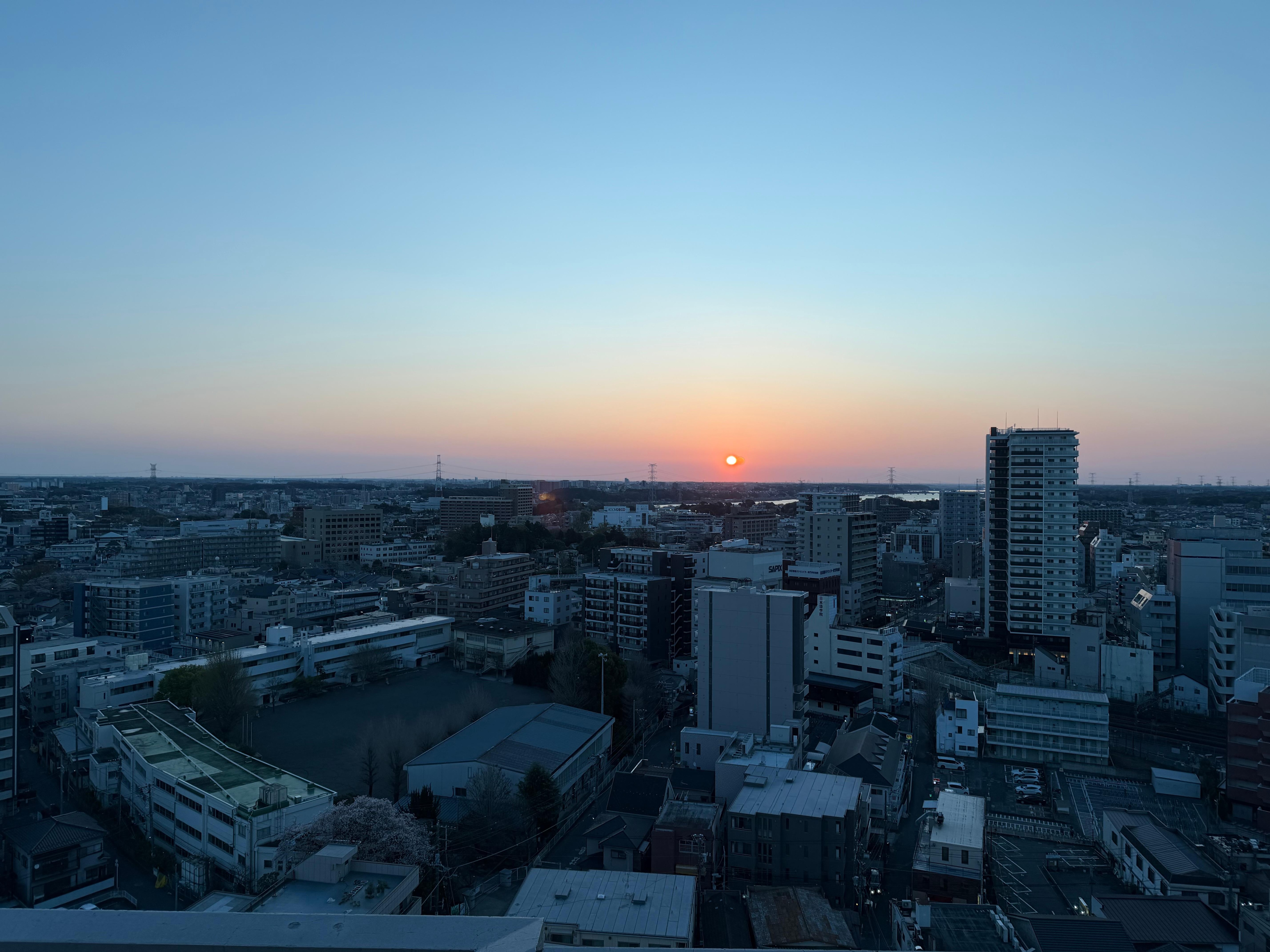 お部屋からまた朝日