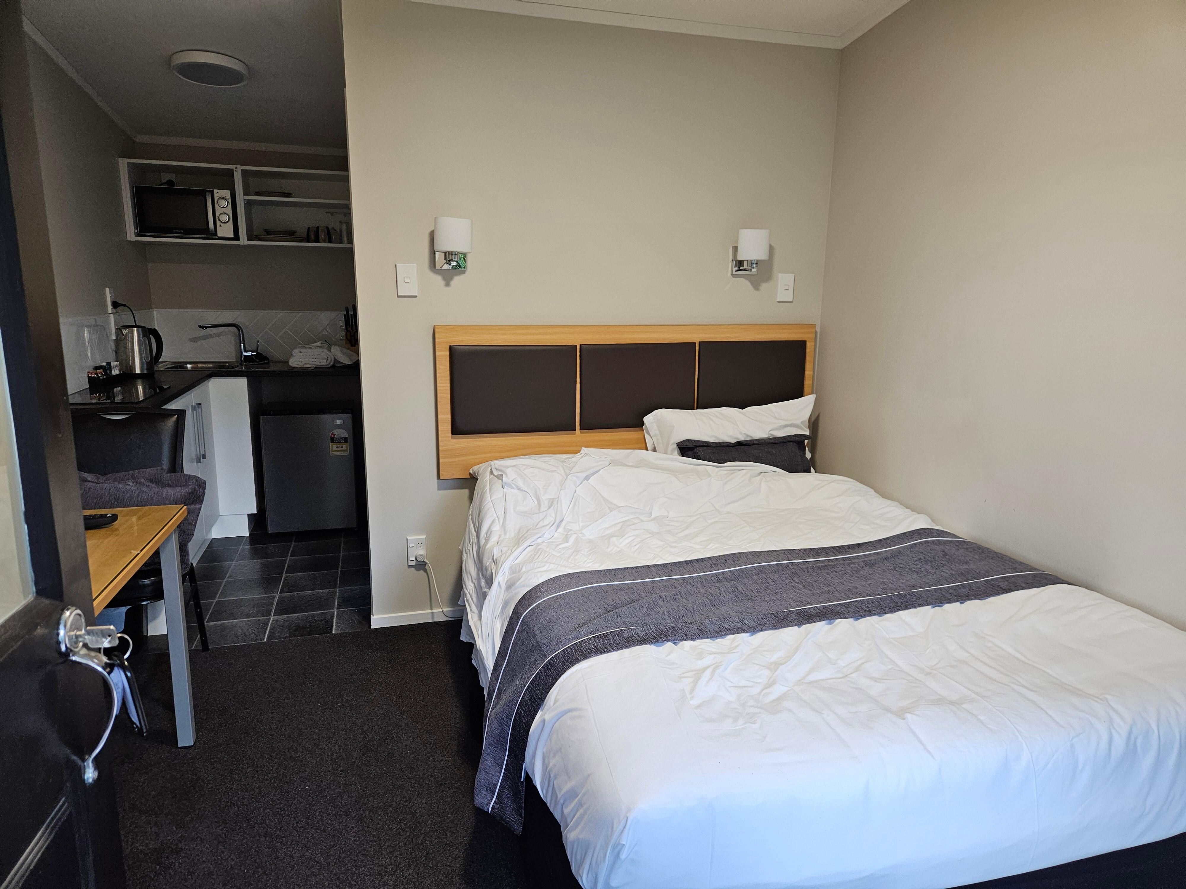 Double room, comfortable bed