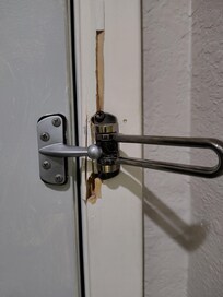 Dock lock broke rm 215