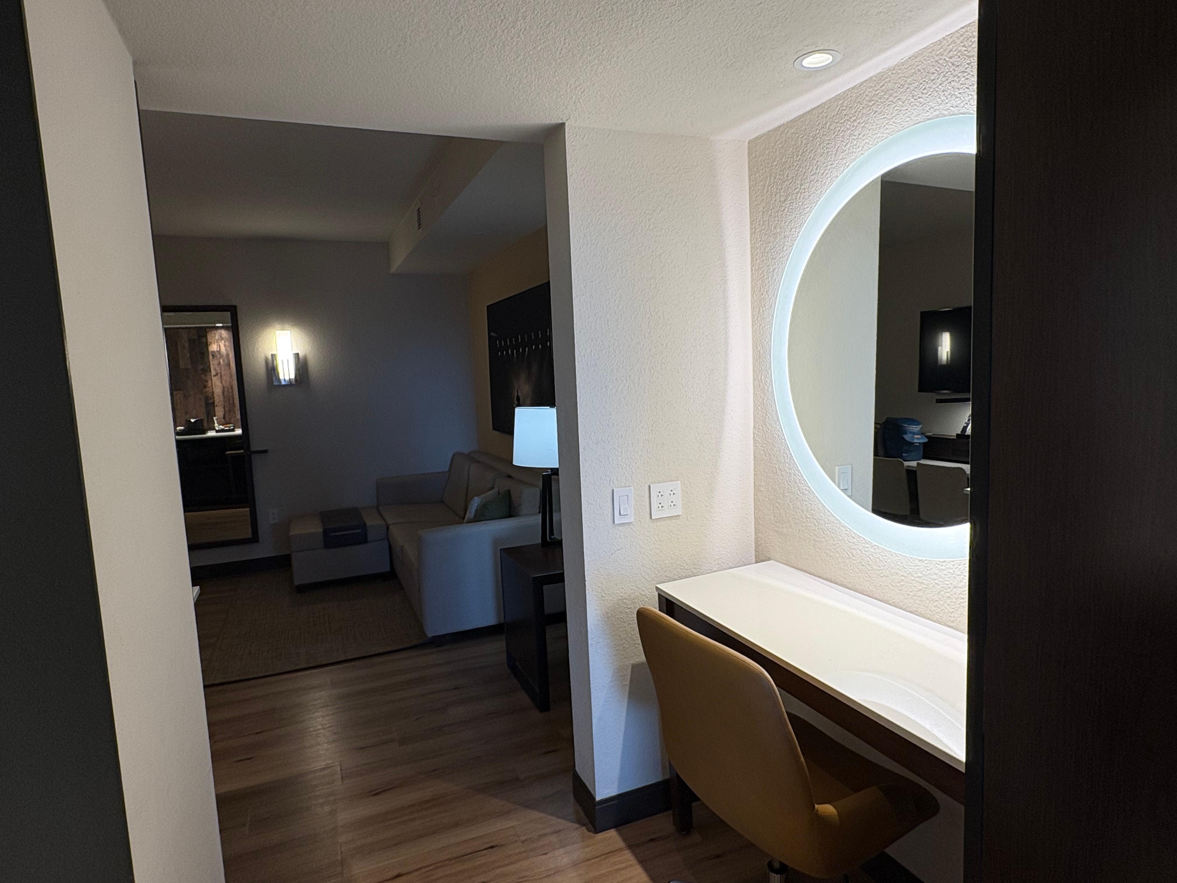 Area between sitting room and bedroom