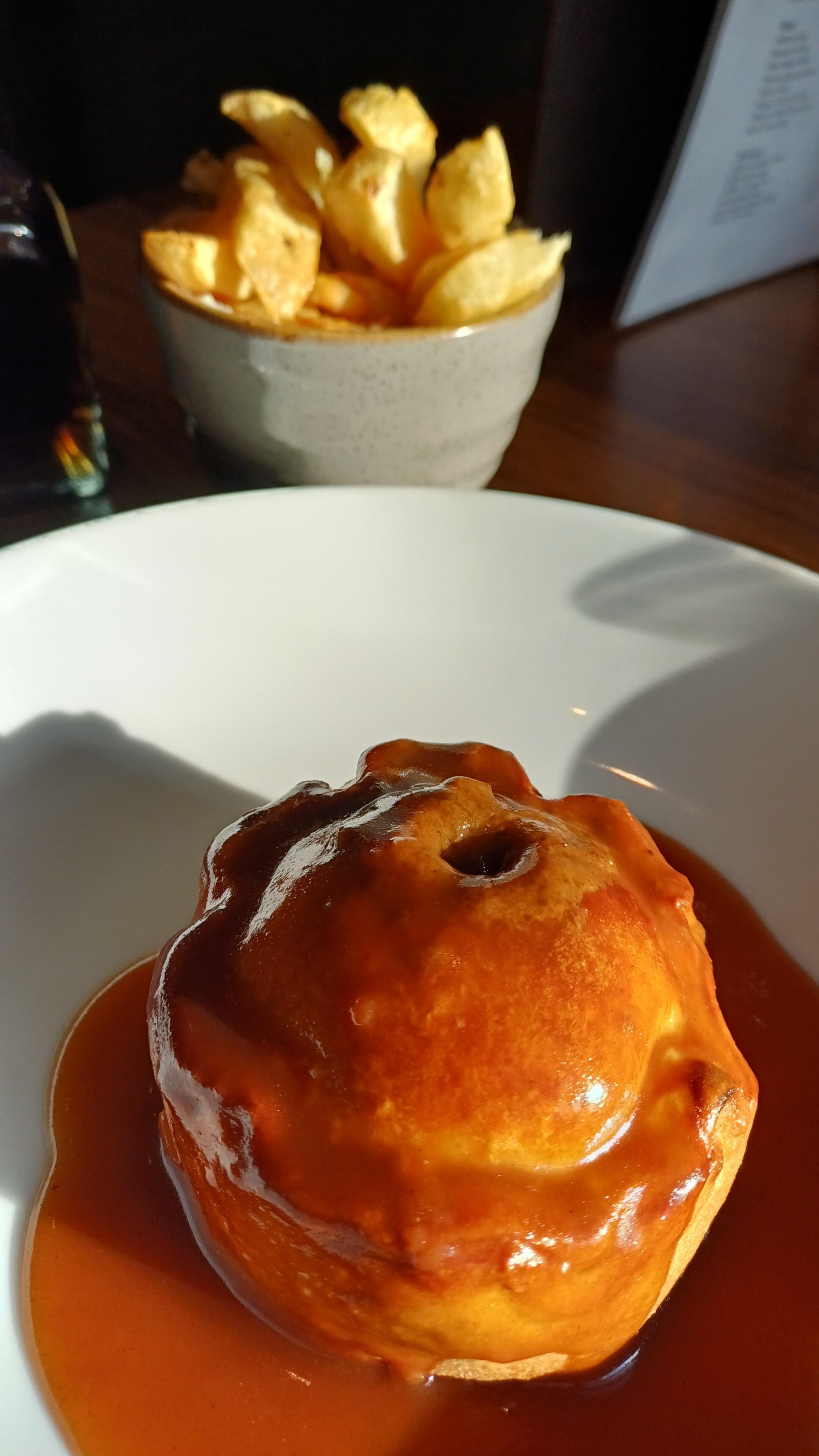 Steak pie and chips