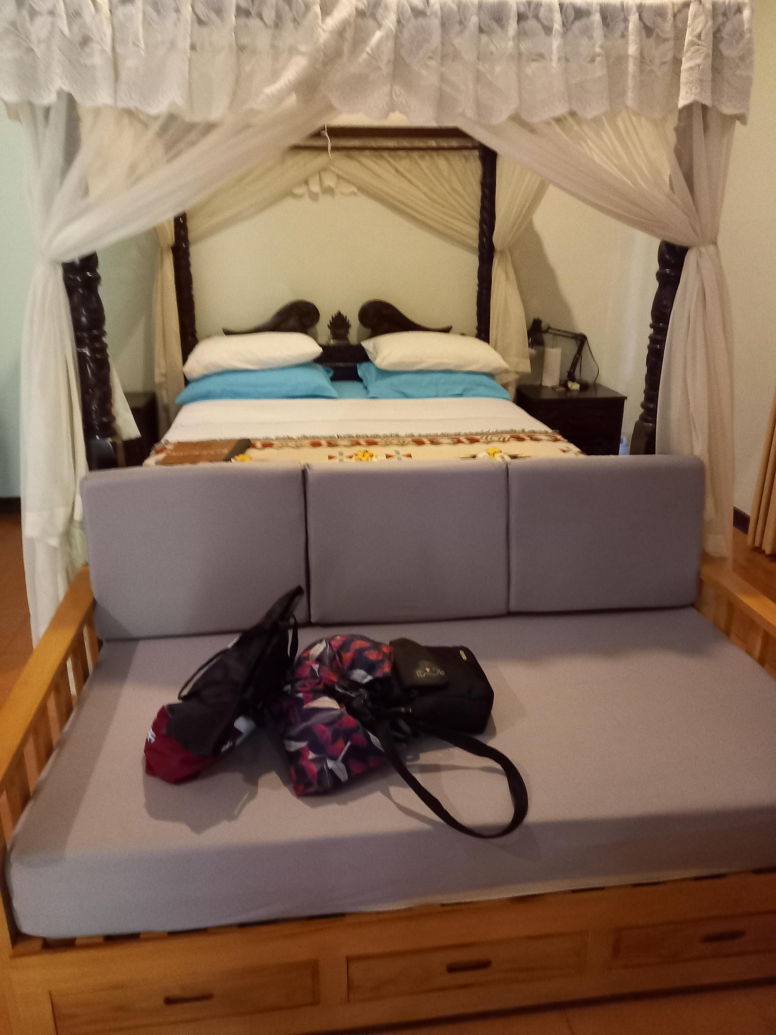 Four poster bed