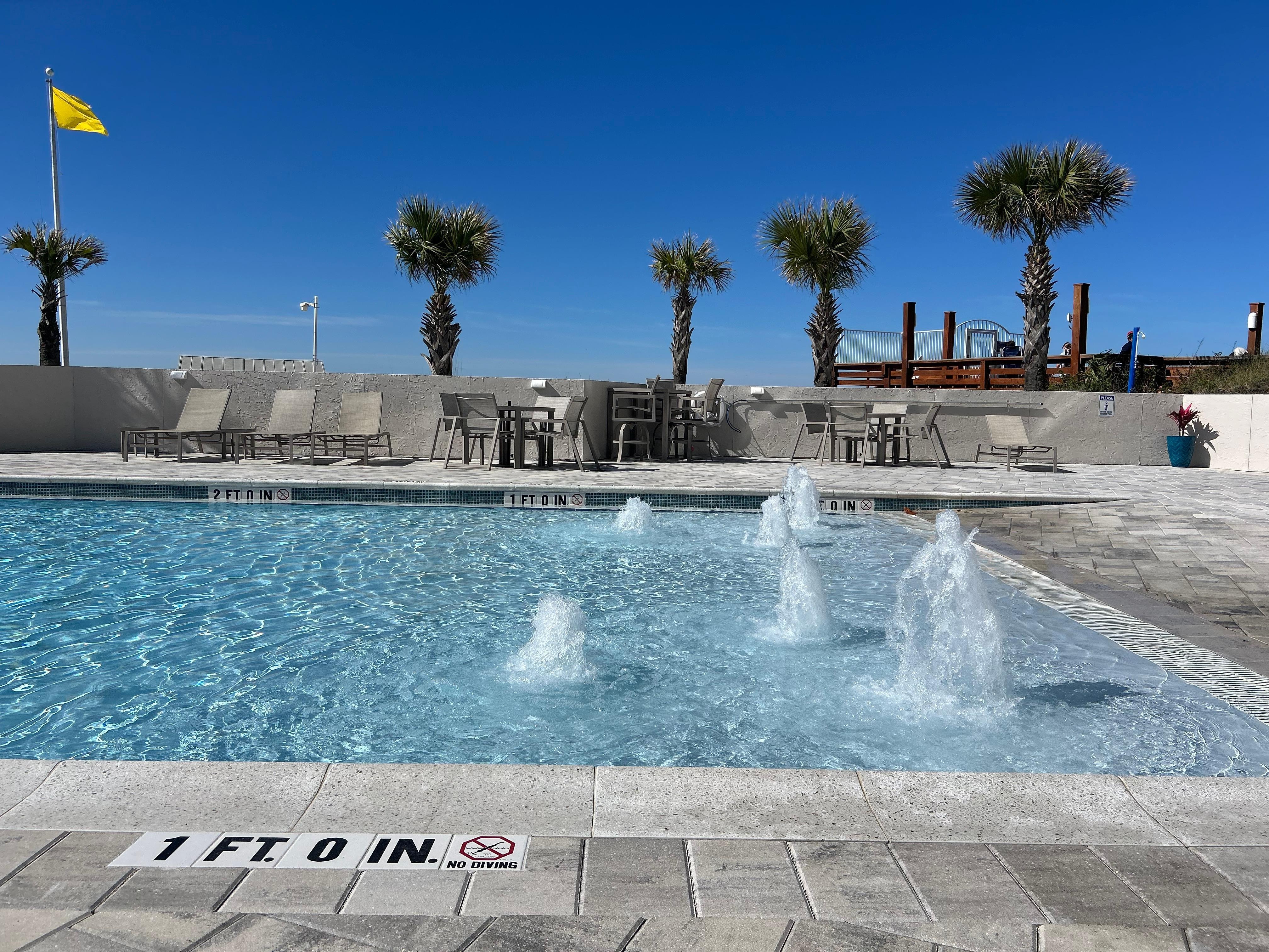 Pool was never overcrowded 
Super clean